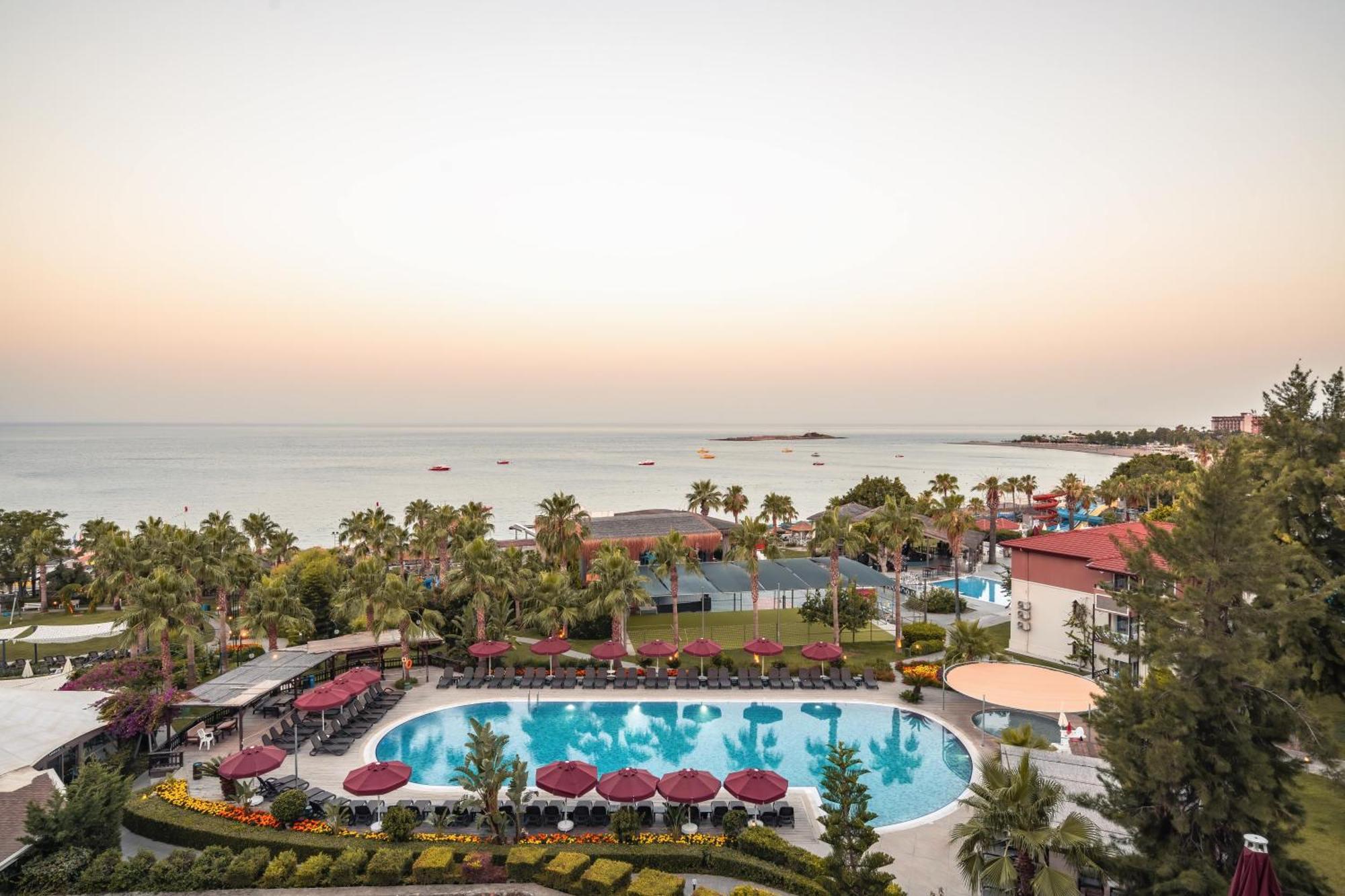 Justiniano Deluxe Resort Окурджалар Екстер'єр фото